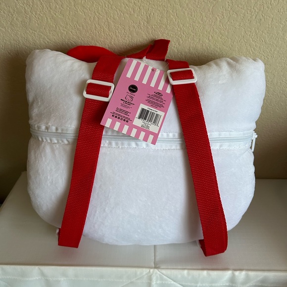 Hello Kitty Plush Backpack - Picture 2 of 4